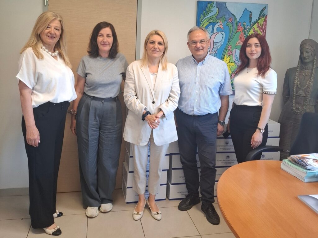 Representatives of the Region of Central Macedonia and the IFIGENEIA project team during a meeting in Thessaloniki discussing innovation in medical radioisotope production and nuclear medicine.