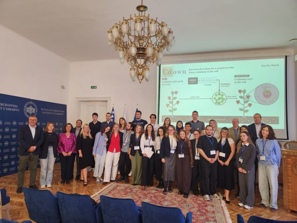 CBI Sarajevo participants presenting a particle accelerator solution to reduce cadmium in raspberries
